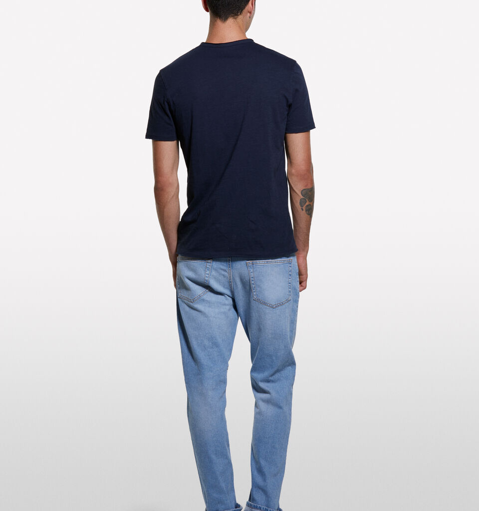 T-shirt Henley bleu foncé - t-shirts à manches courtes pour homme - Bleu Foncé | Sisley image number 2